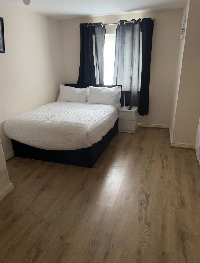 Spacious 2-Bed Apartment In Abbey Wood, Greenwich Kültér fotó